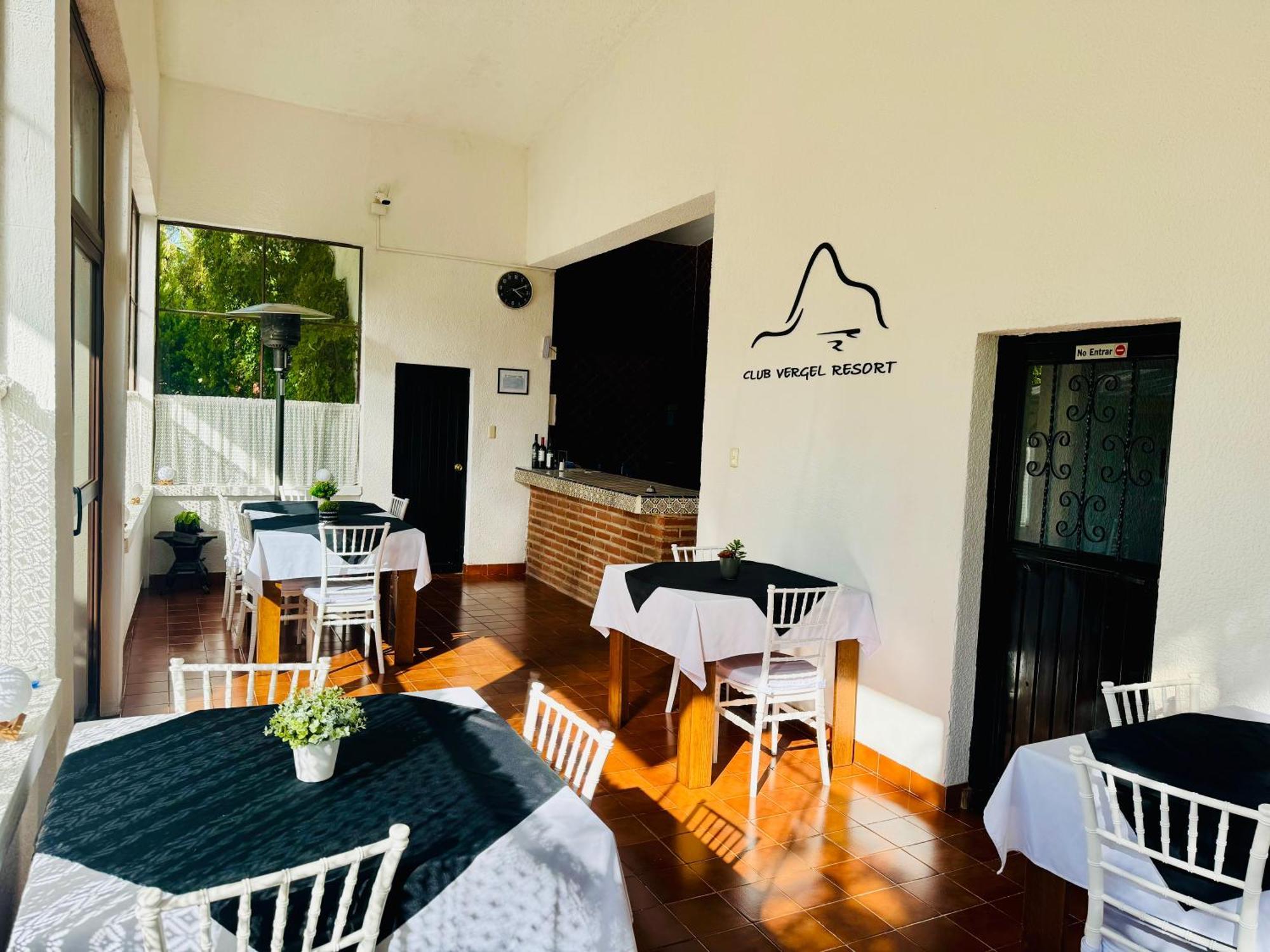 Club Vergel Resort Bernal Eksteriør billede